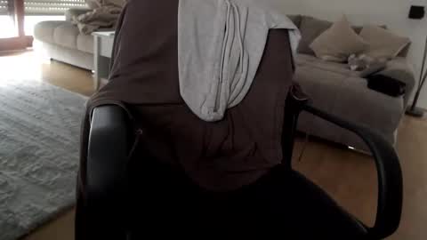 Snapshot of markusello3x chatting on 02-21-26, 11:00 markusello3x online show from 02-21-26, 11:00