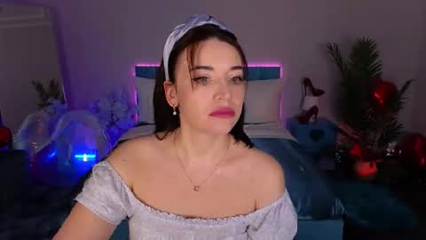 Snapshot of marladewis chatting on 02-15-26, 05:31 MarlaDewis online show from 02-15-26, 05:31