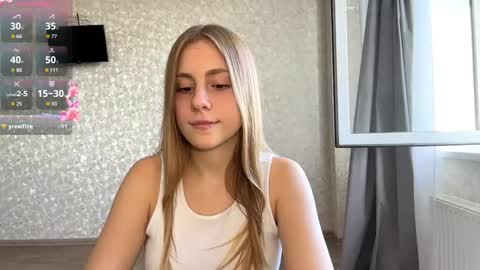 Snapshot of marlenagehlert chatting on 09-22-25, 12:51 Olivia online show from 09-22-25, 12:51