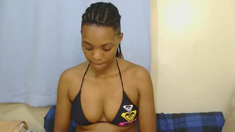Snapshot of marly_babe chatting on 06-08-26, 01:28 Marly online show from 06-08-26, 01:28