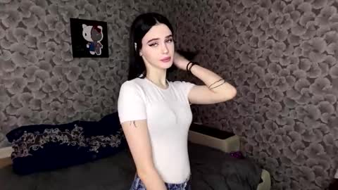 Eva online show from 03-12-26, 06:52