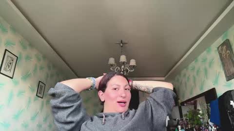 marquitacapozzoli online show from 04-26-26, 11:41