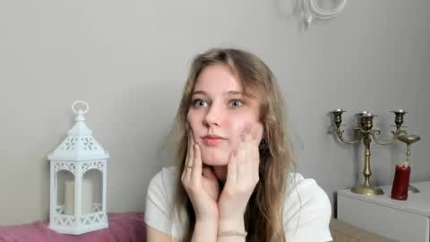 Snapshot of marquitamergel chatting on 04-15-26, 06:15 Andriella online show from 04-15-26, 06:15