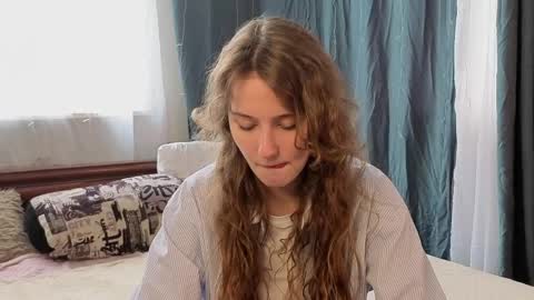 Andriella online show from 05-31-26, 10:33