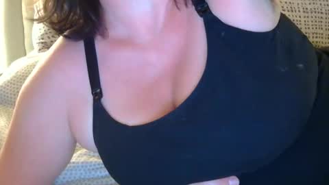 Jess and Nick online show from 06-07-26, 03:54