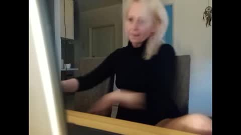 MaryGoRound online show from 06-07-26, 06:44