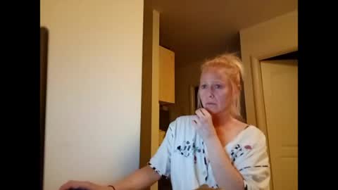 MaryGoRound online show from 07-09-26, 10:36