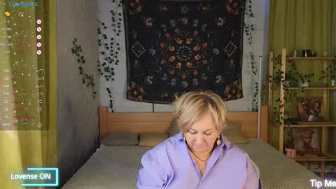 marta_wils online show from 10-18-25, 03:31