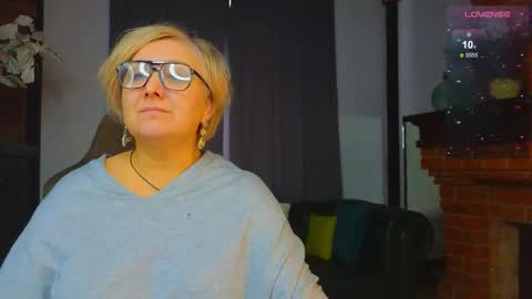 marta_wils online show from 10-29-25, 03:42