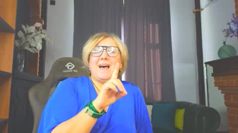 marta_wils online show from 10-31-25, 06:58