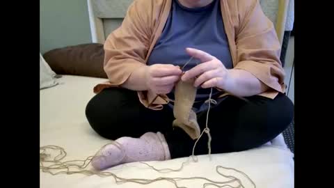 Martha online show from 04-15-26, 05:25