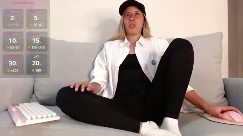 marthina thompson online show from 05-23-26, 11:31