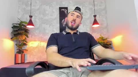 Martin Foster online show from 04-25-26, 04:48