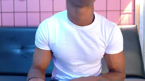 Martin online show from 04-10-26, 01:33