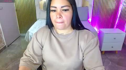 Hey im martina online show from 06-17-26, 05:21