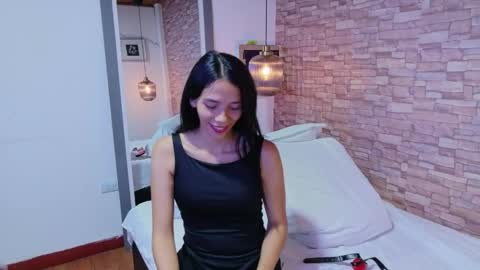 Snapshot of martina_thompson69 chatting on 01-09-26, 02:42 Martina online show from 01-09-26, 02:42