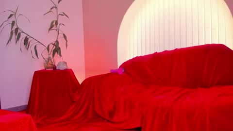 Nina online show from 04-29-26, 06:36