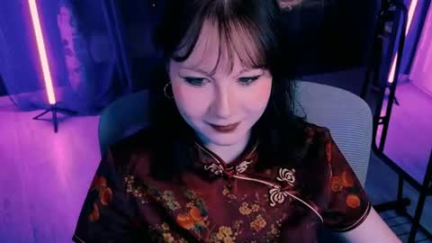 Snapshot of marty_bree chatting on 06-18-26, 05:17 Nancy online show from 06-18-26, 05:17