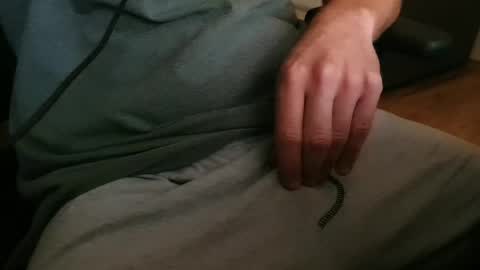 Snapshot of marv0001 chatting on 10-17-25, 08:44 marv0001 online show from 10-17-25, 08:44