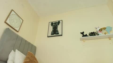 Snapshot of mary_cute9 chatting on 04-18-26, 12:20 mary_cute9 online show from 04-18-26, 12:20