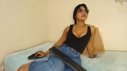 Snapshot of mary_cute9 chatting on 06-24-26, 12:04 mary_cute9 online show from 06-24-26, 12:04