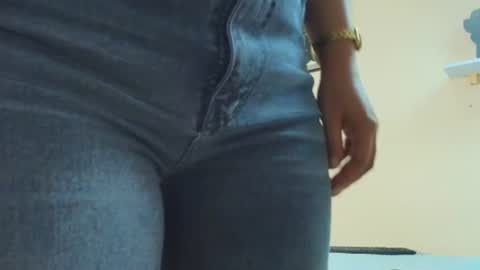 Snapshot of mary_cute9 chatting on 07-15-26, 12:21 mary_cute9 online show from 07-15-26, 12:21