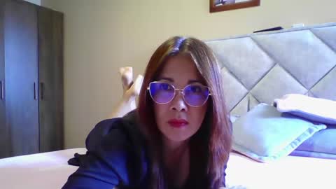 Snapshot of maryamgirl08 chatting on 06-15-26, 04:53 Engracia online show from 06-15-26, 04:53
