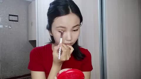 Lily online show from 06-29-26, 12:05