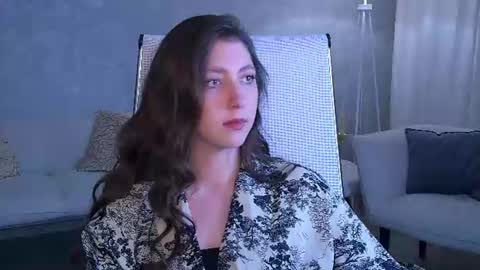 Mary Miller online show from 06-11-26, 07:17