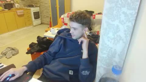 Snapshot of mash_potatoes_are_good chatting on 10-19-25, 05:13 mash_potatoes_are_good online show from 10-19-25, 05:13