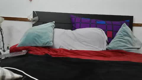 greenhot2 online show from 03-01-25, 07:04