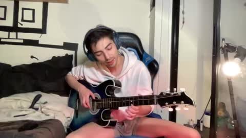 Matty online show from 06-12-26, 03:49