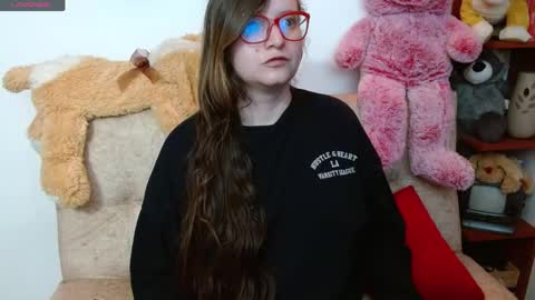 Monica online show from 05-12-26, 11:02