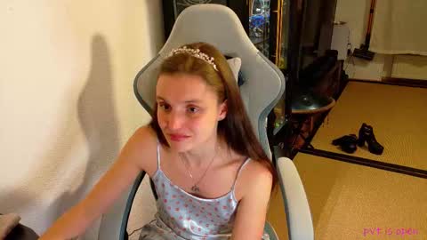 Snapshot of massageofyourlife chatting on 03-27-26, 07:35 Queeny Kathy Online at 2030 MEZ Sunday Wednesday online show from 03-27-26, 07:35