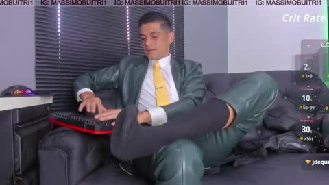 I am Massimo online show from 04-01-26, 01:41