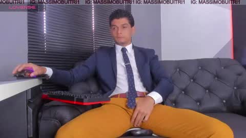 I am Massimo online show from 05-14-26, 02:02