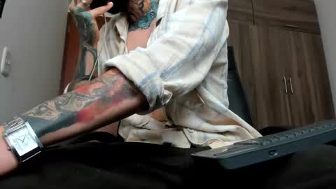 steven  online show from 11-19-25, 04:51