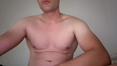 Snapshot of mateo2803 chatting on 03-19-26, 05:00 mateo2803 online show from 03-19-26, 05:00