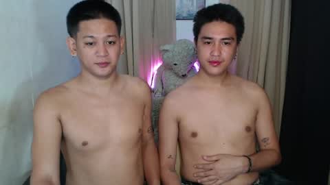 Snapshot of mateocockxx chatting on 06-19-26, 06:34 MateoCouple online show from 06-19-26, 06:34
