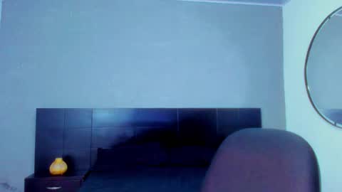 Mathew Flintt  online show from 10-26-25, 04:57