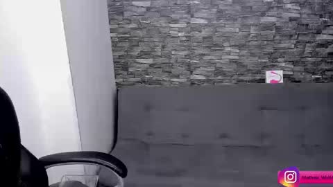 Mathew Independent model online show from 09-25-25, 03:32