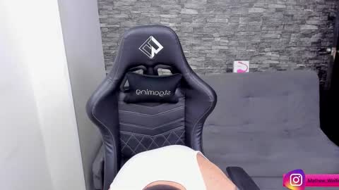 Mathew Independent model online show from 10-19-25, 08:20