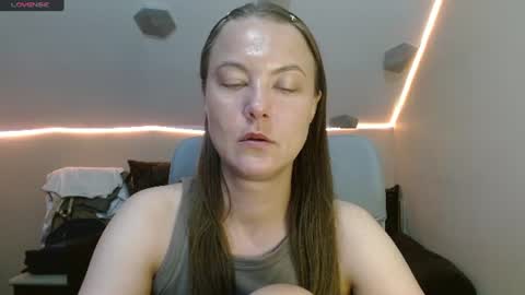 Snapshot of mati1da chatting on 07-12-26, 06:43 Matild online show from 07-12-26, 06:43