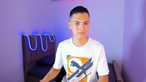 Snapshot of matiius18 chatting on 07-02-26, 03:18 Matias online show from 07-02-26, 03:18