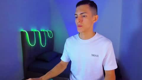 Snapshot of matiius18 chatting on 07-06-26, 01:41 Matias online show from 07-06-26, 01:41