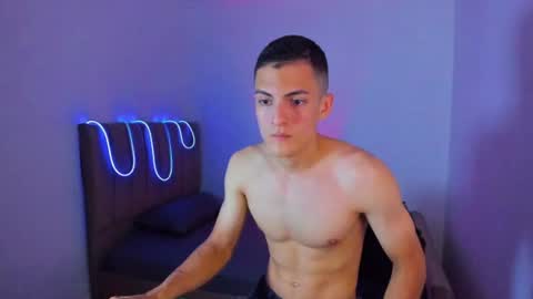 Snapshot of matiius18 chatting on 07-18-26, 04:44 Matias online show from 07-18-26, 04:44