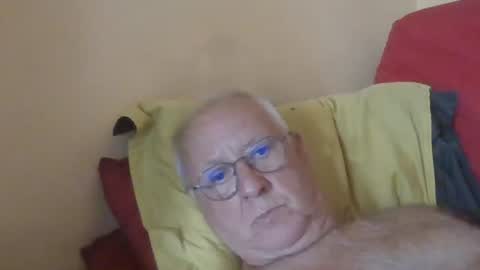 Snapshot of matricule4246 chatting on 07-10-26, 11:02 joyaam79 online show from 07-10-26, 11:02