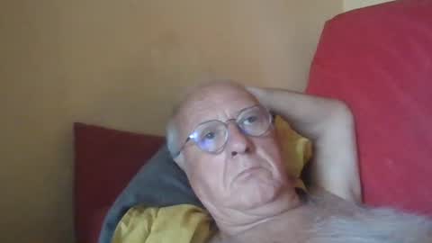 Snapshot of matricule4246 chatting on 07-18-26, 07:06 joyaam79 online show from 07-18-26, 07:06