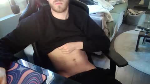 Snapshot of matt1q237916 chatting on 04-15-26, 03:19 matt1q237916 online show from 04-15-26, 03:19