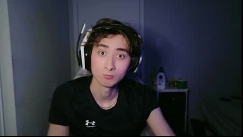 Snapshot of matt578281 chatting on 04-05-26, 08:00 matt578281 online show from 04-05-26, 08:00